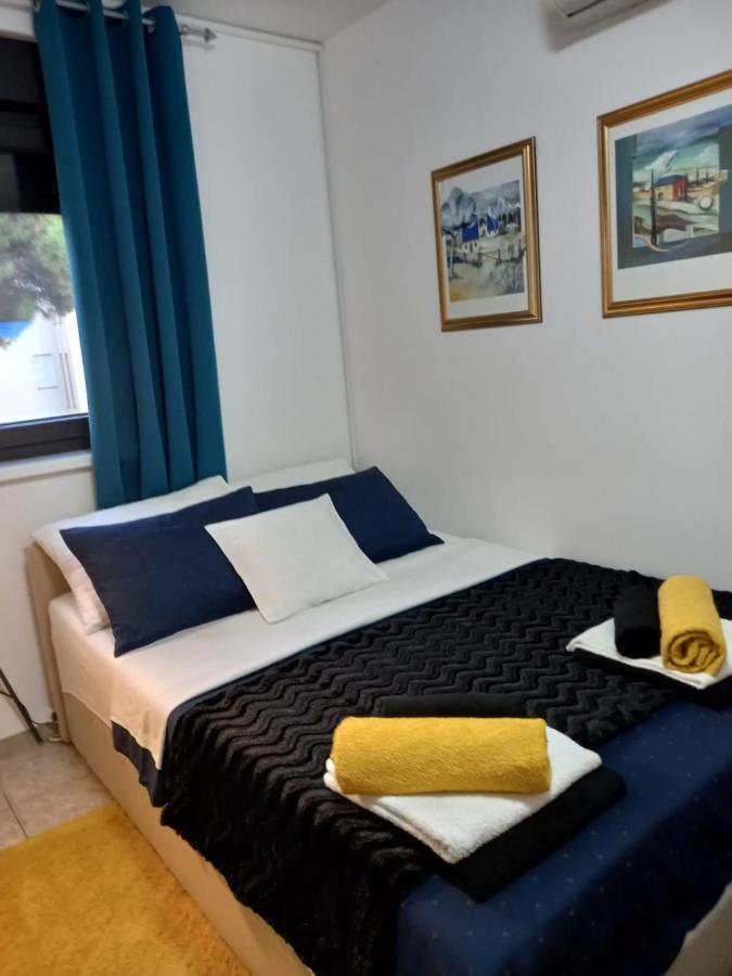 Apartmani Nella Vir Habitación foto